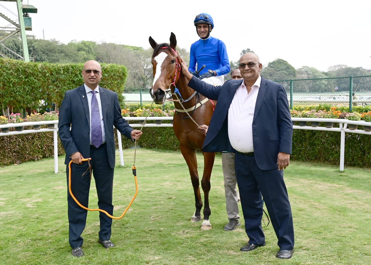 Photos of Jockey, Paschim Vihar, New Delhi, March 2024